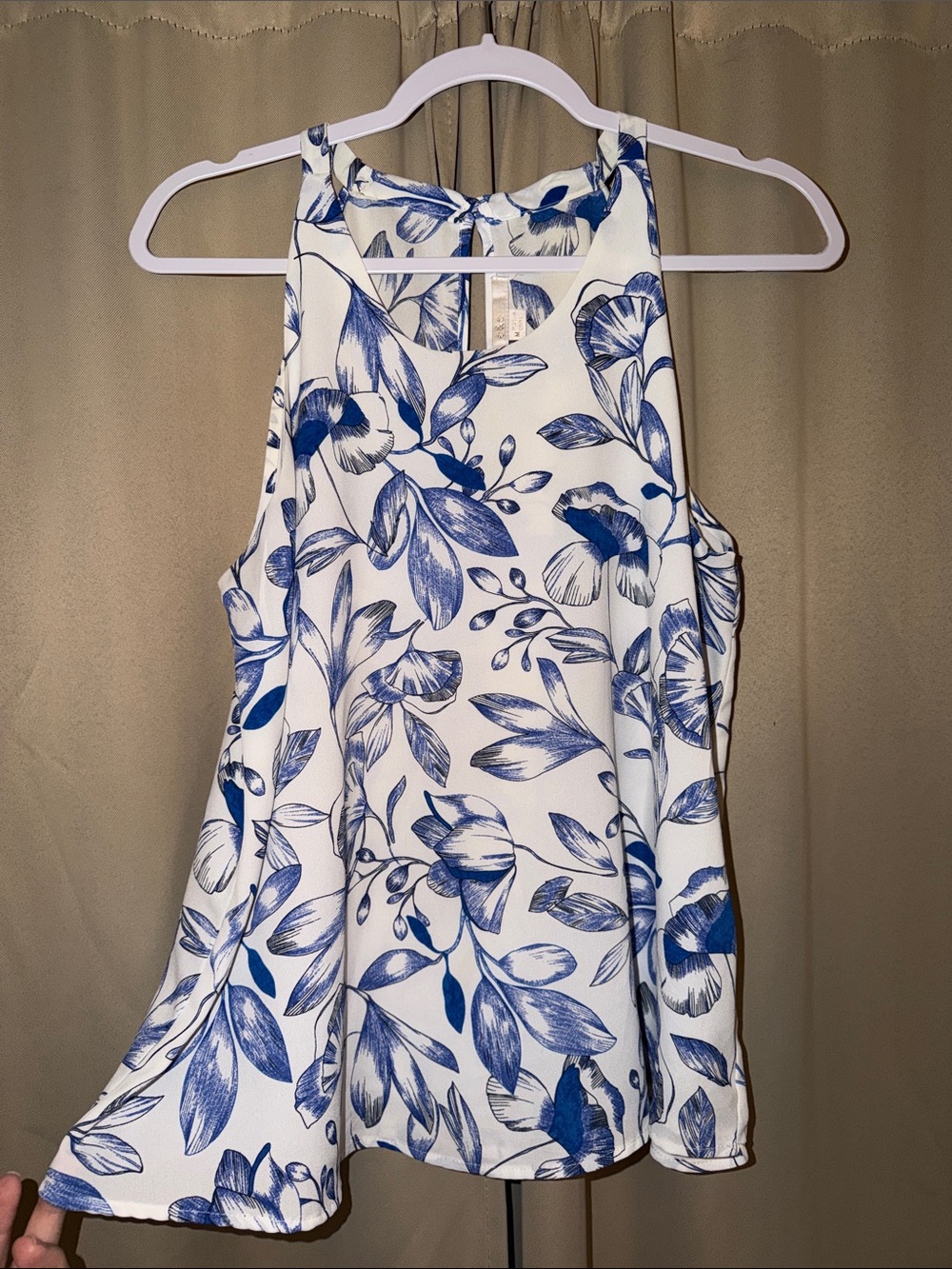 Sleeveless Blue Floral Halter Tank Top - White & Blue